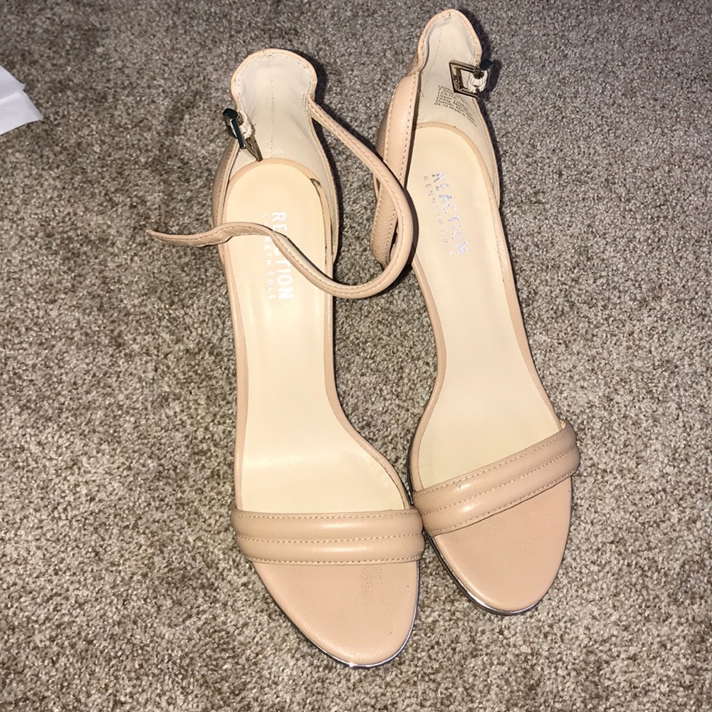Tan Reaction Kenneth Cole heels